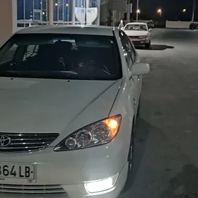 Toyota Camry 2004