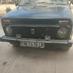 Lada Niva 1988