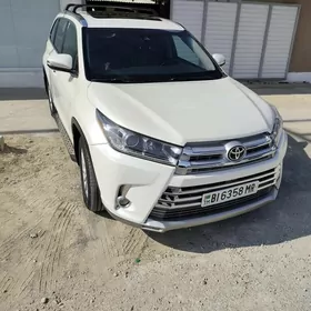 Toyota Highlander 2017