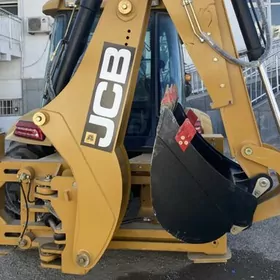 JCB 4CX ECO 2025