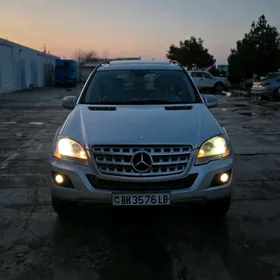Mercedes-Benz ML350 2010