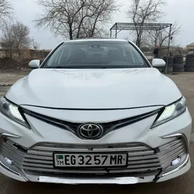 Toyota Camry 2020