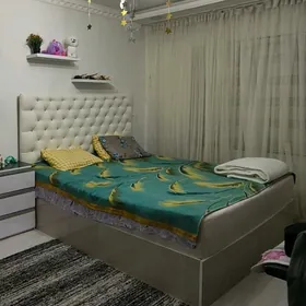 кровать двухспальная