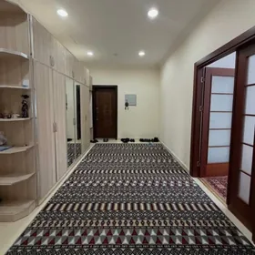 13 tapgyr 8 etaz 3 komnat