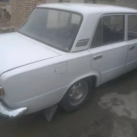 Lada 2104 1986