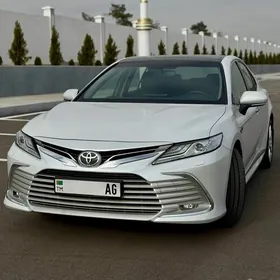 Toyota Camry 2022