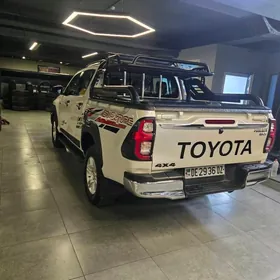 Toyota Hilux 2022