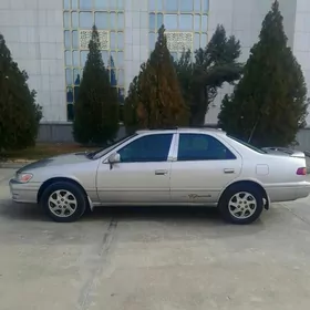 Toyota Camry 2001