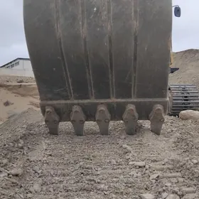 Caterpillar 320 Series 2025