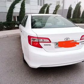 Toyota Camry 2013