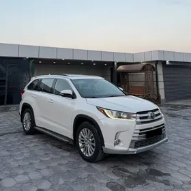 Toyota Highlander 2019