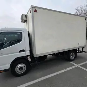 Mitsubishi Canter 2011