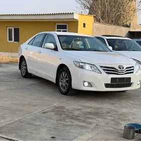 Toyota Camry 2010