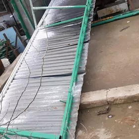 Demir ugolnikprofilgapyrasotka