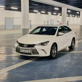 Toyota Camry 2017