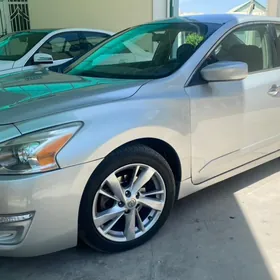 Nissan Altima 2013