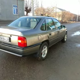 Opel Vectra 1992