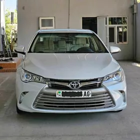 Toyota Camry 2016