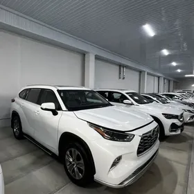Toyota Highlander 2022