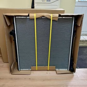 E70 BMW RADIATOR