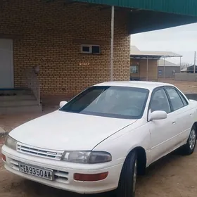 Toyota Carina 1995