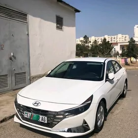 Hyundai Elantra 2021