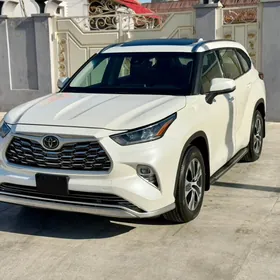Toyota Highlander 2020