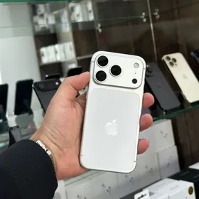 Iphone 17 pro silwer