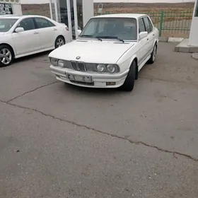 BMW 525 1985