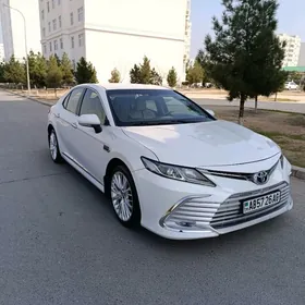 Toyota Camry 2020