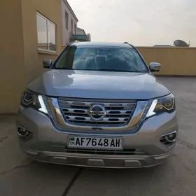 Nissan Pathfinder 2020