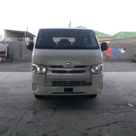 Toyota Hiace 2014