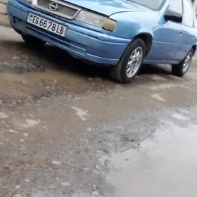 Opel Vectra 1990
