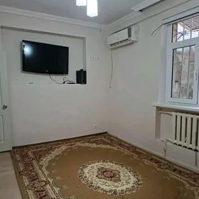 5 мкр 3/1 этаж 3 ком