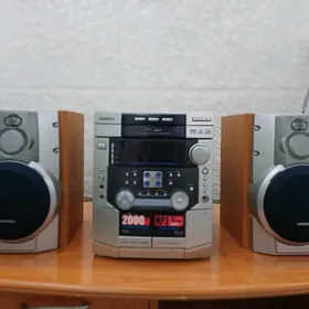 Музыкальный центр