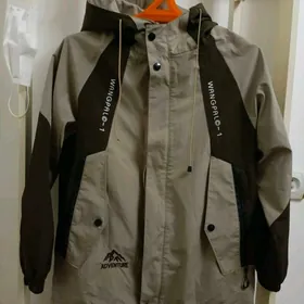 Ветровки и Куртки