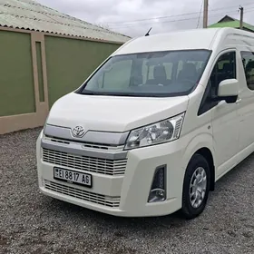 Toyota Hiace 2021