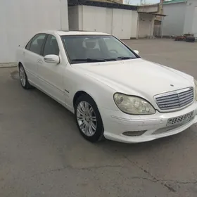Mercedes-Benz S-Class 1999