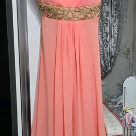 Вечерние платья