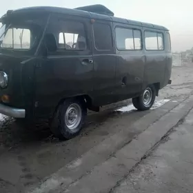 UAZ Profi 1980