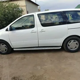 Toyota Sienna 2000