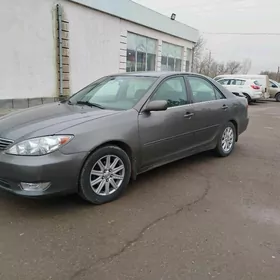 Toyota Camry 2005