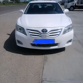 Toyota Camry 2010