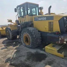 Komatsu 830E-AC 2013
