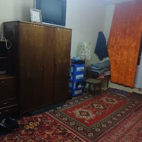 bir komnat oglan gerek