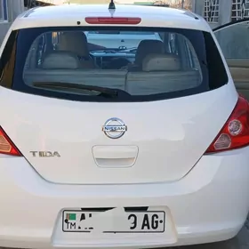 Nissan Tiida 2007