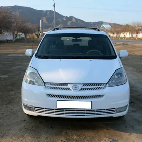 Toyota Sienna 2004