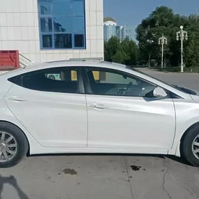 Hyundai Elantra 2012