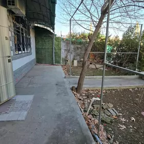 3-ком 1-этаж 83 м² Центр