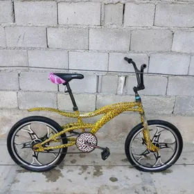 Mascot Ýolbars tigir